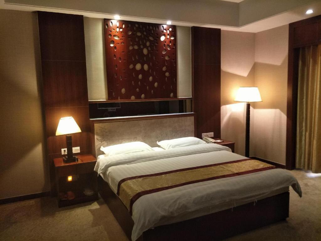 Yongding Longyan Capital International Hot Spring Resort מראה חיצוני תמונה