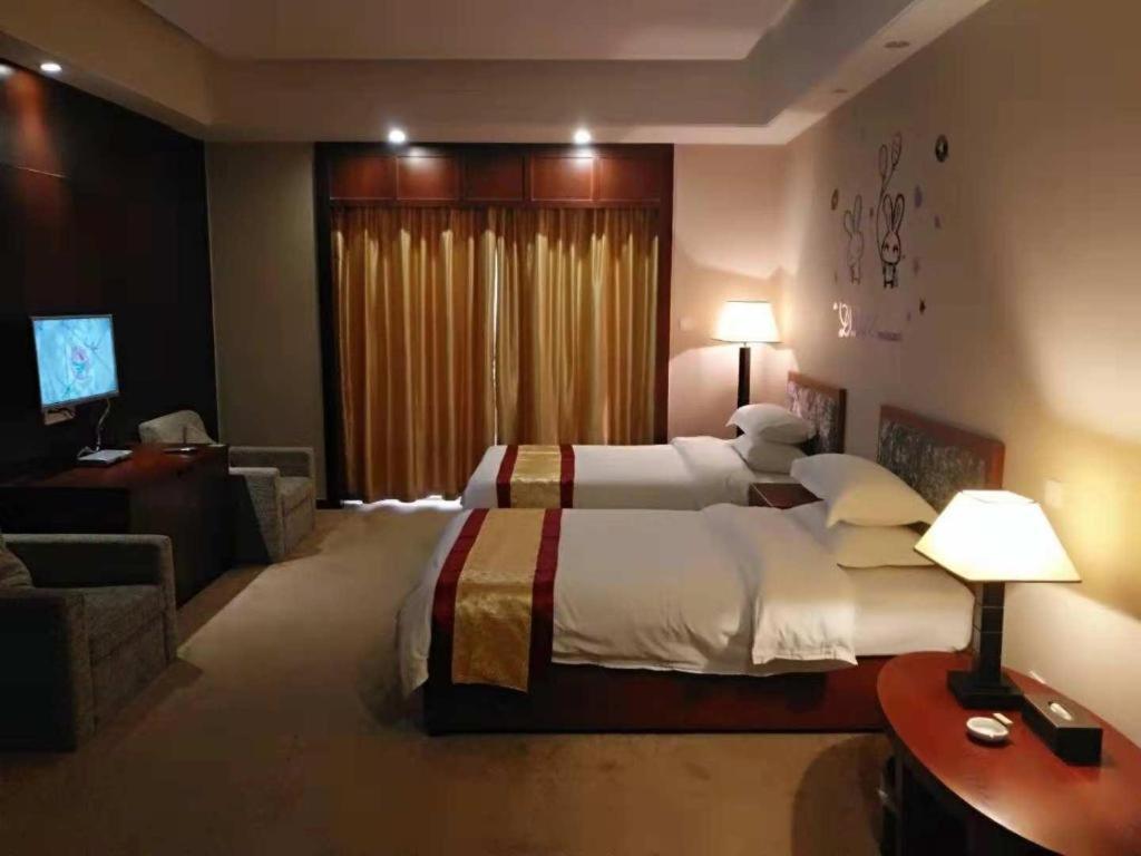 Yongding Longyan Capital International Hot Spring Resort מראה חיצוני תמונה